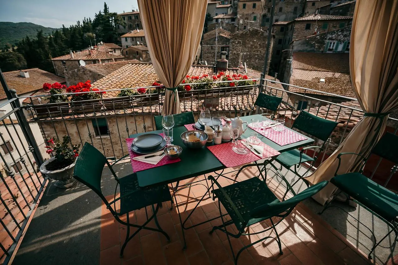 Borgo agli Scudi Suite&Breakfast Campiglia Marittima 3*,  Italia